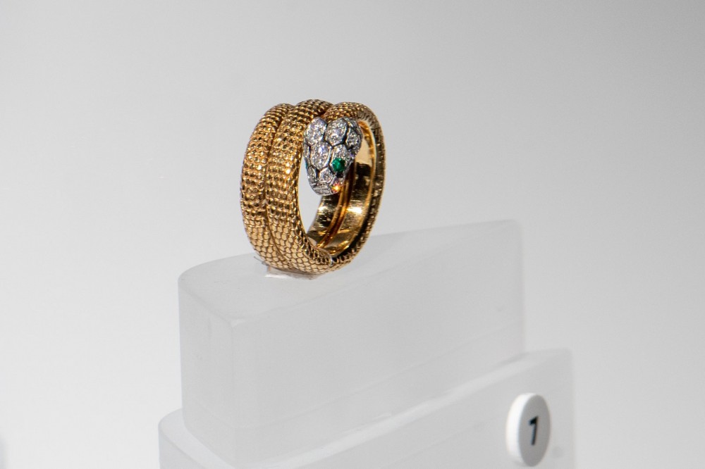 Elizabeth Taylors Cartier ring.